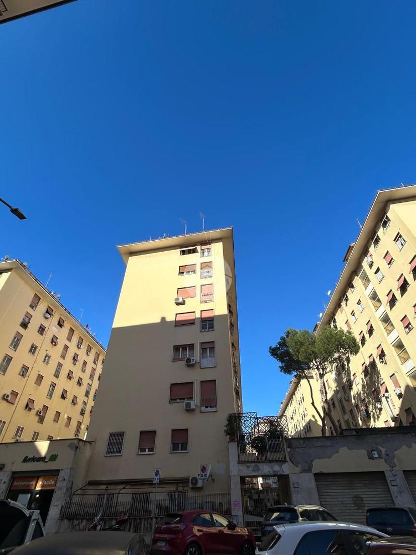 Bilocale in Via Calpurnio Pisone 103, Roma