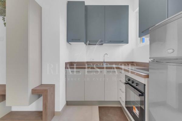 Trilocale in Viale Ungheria 5, Milano