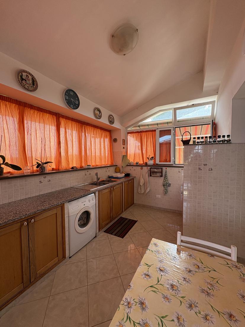 Villa in Via Monte della Mezzaluna 103/a, Mentana — foto 2 di 5