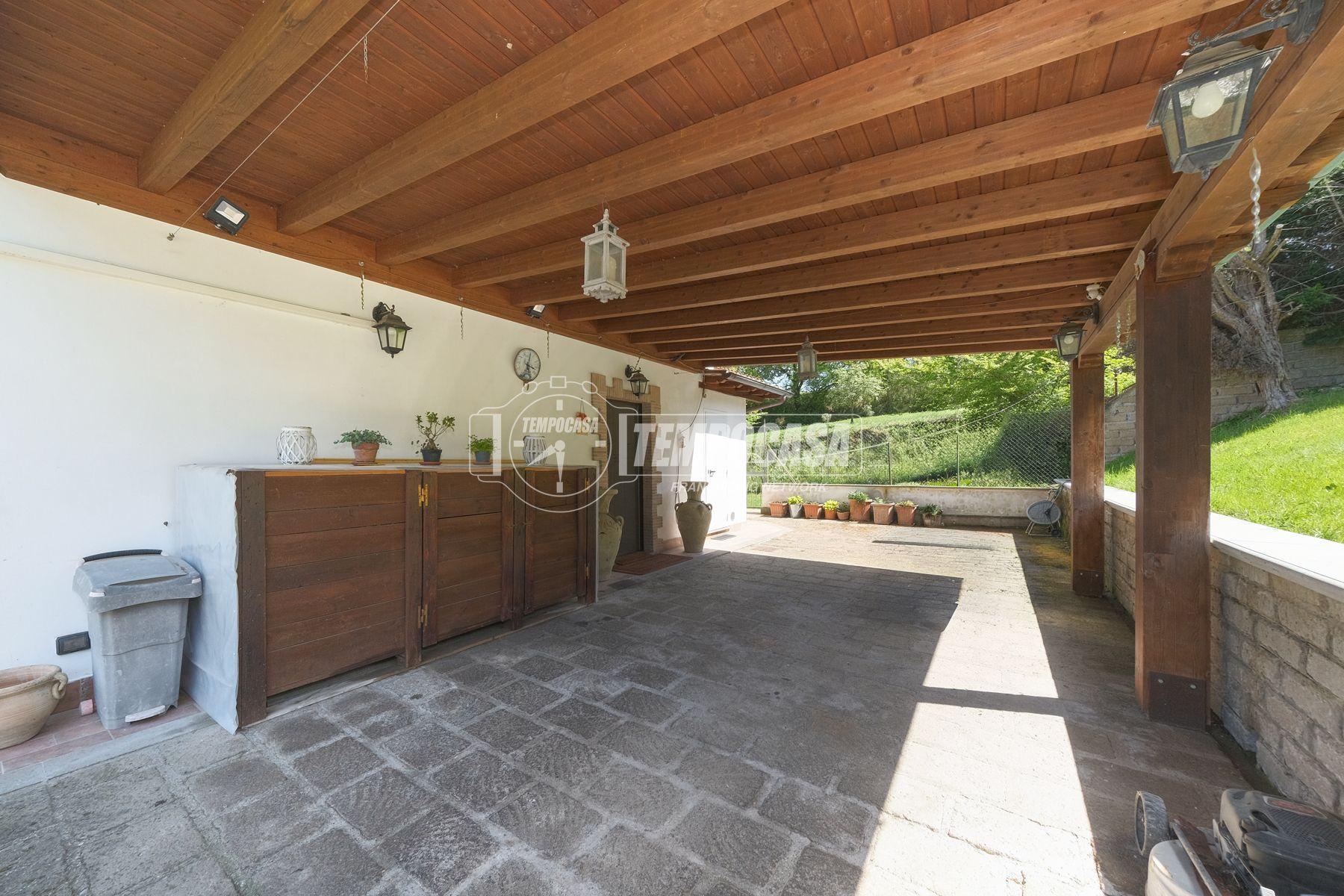 Villa a schiera in Via Monte Zucchero, Campagnano di Roma