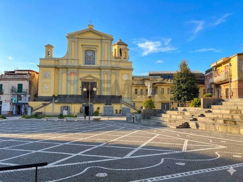Trilocale in Piazza Nicola Amodio 15, Pollena Trocchia — foto 2 di 5