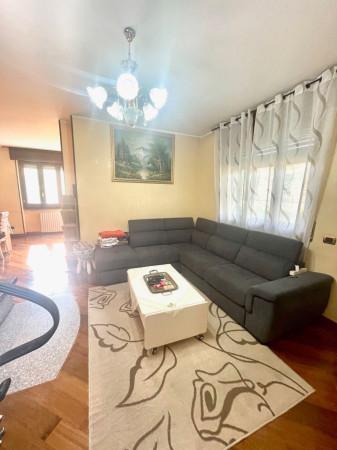 Villa bifamiliare in Via Rho, Cornaredo — foto 4 di 5