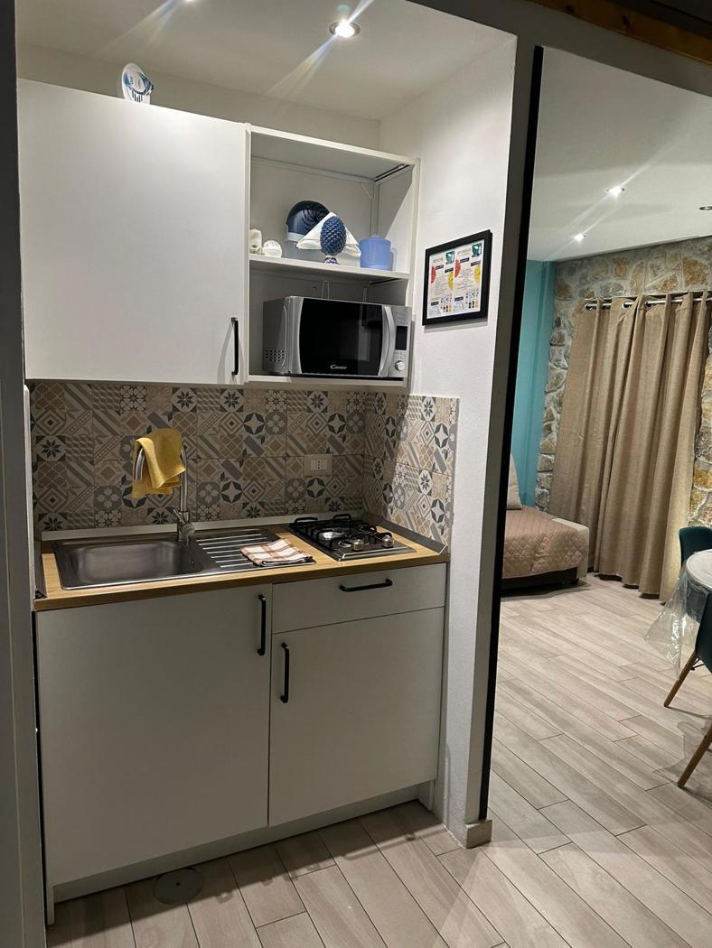 Bilocale in Via Regina Elena  10, Torre Annunziata