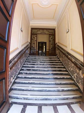 Trilocale in Via Aniello Falcone, Napoli