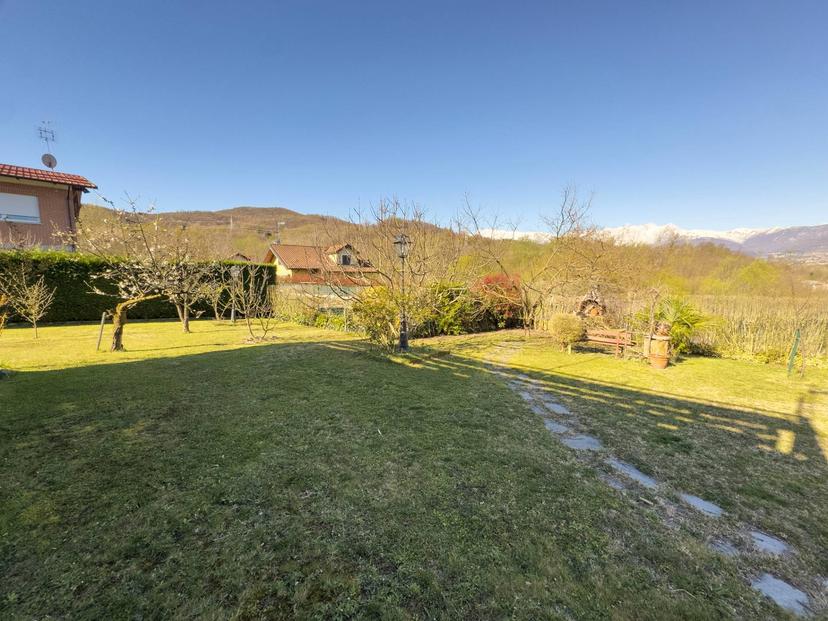 Villa in Via Tevere, Trana
