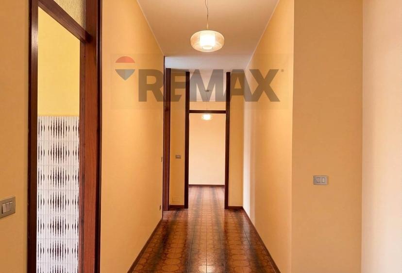 Trilocale in Via Mameli 6, Magnago — foto 4 di 5