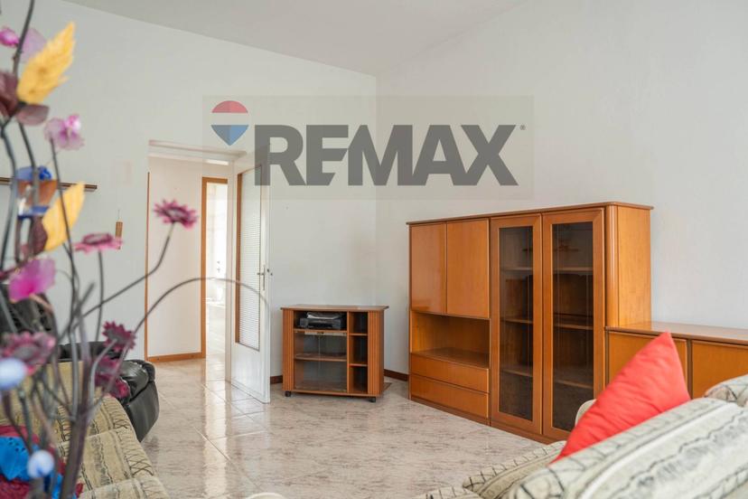 Trilocale in Via Roma 73, Nerviano