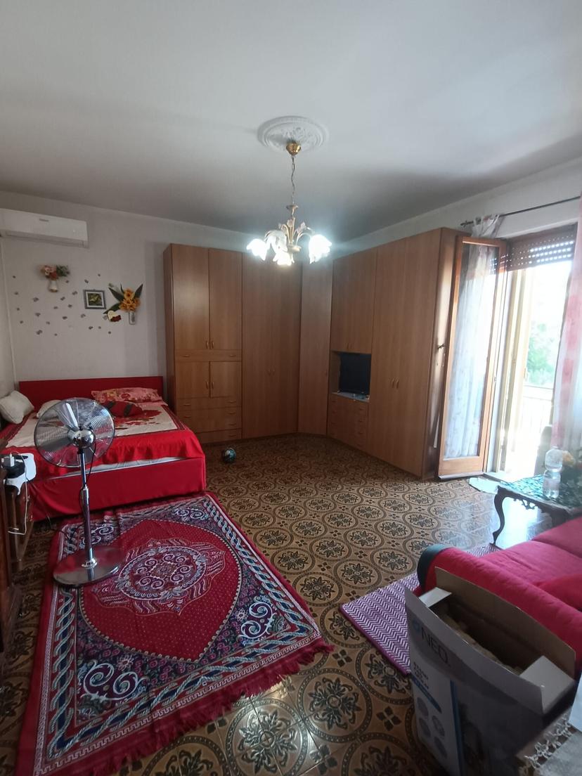 Trilocale in Via Monte San Savino, Roma