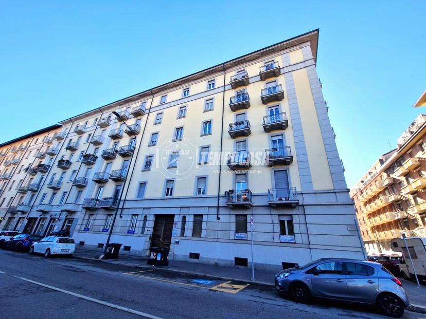 Quadrilocale in Via Michele Lessona 33, Torino