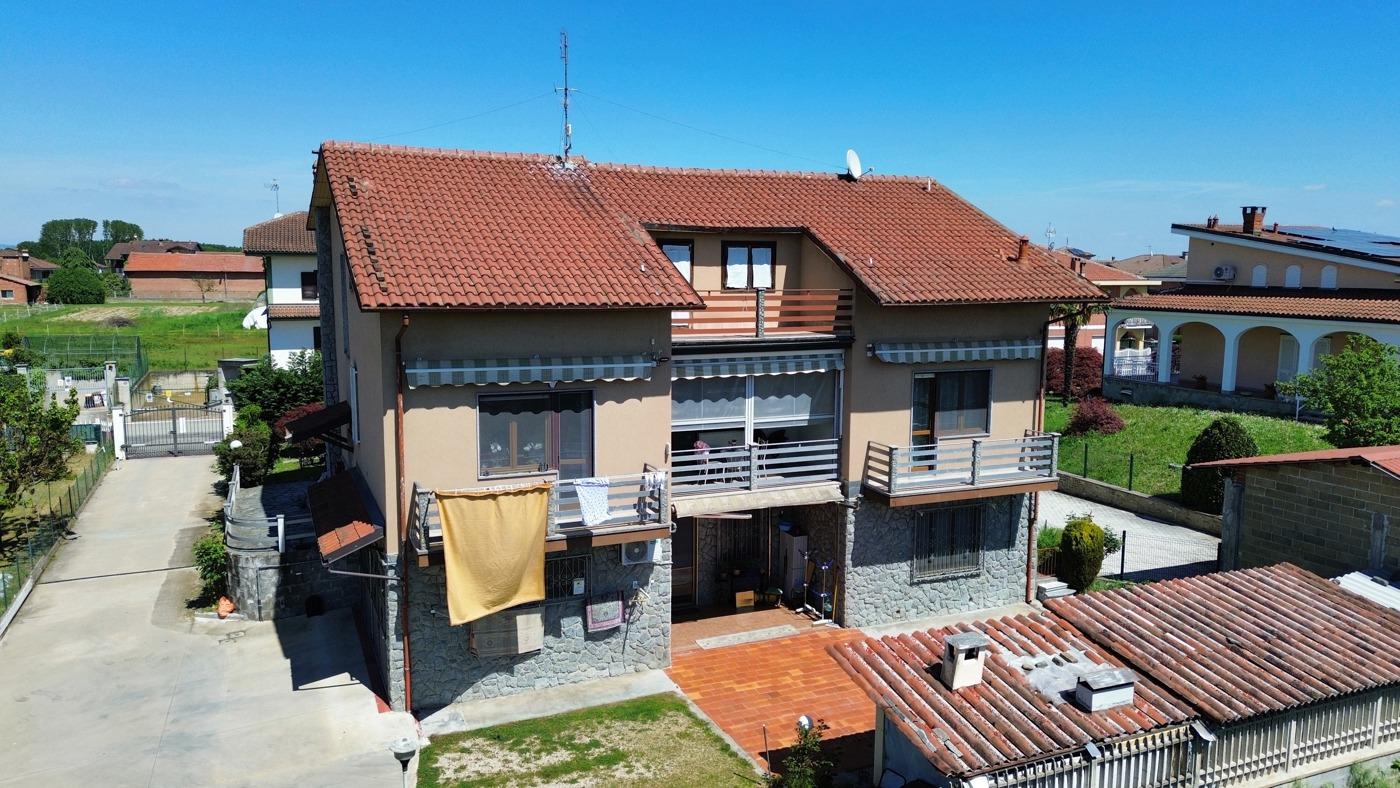 Trilocale in Via dei Giardini 11, Poirino