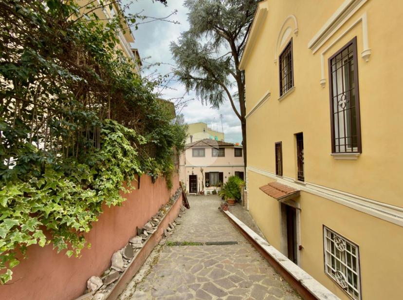Appartamento in Viale Carnaro 41, Roma