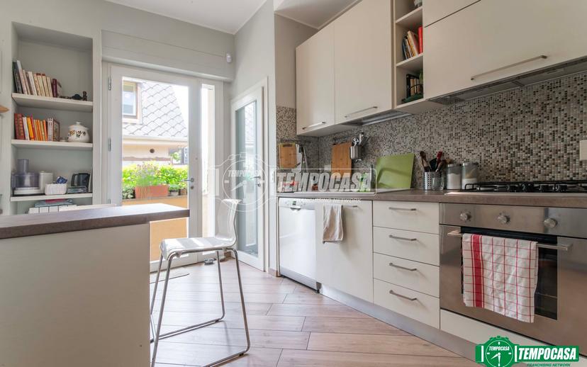 Villa in Viale Sempione, Arese — foto 2 di 5