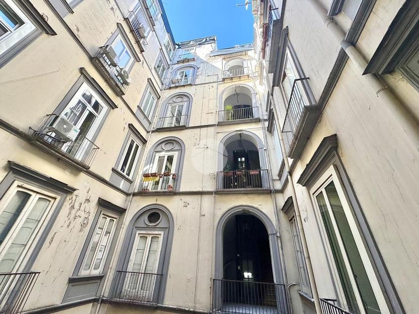 Appartamento in P.Za Giuseppe Garibaldi 39, Napoli