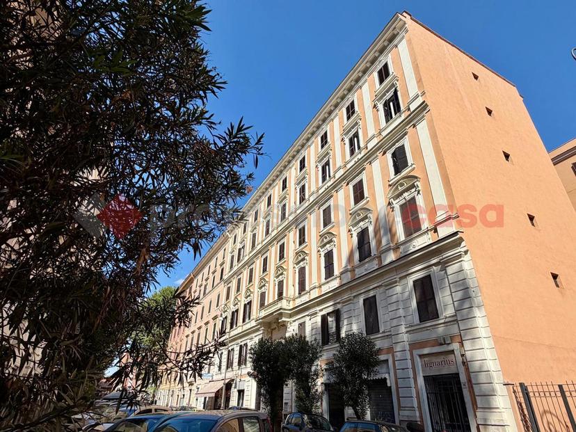 Bilocale in Via Mecenate , Roma