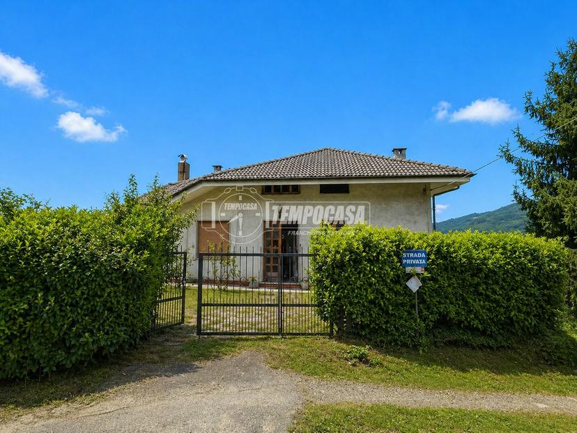 Villa, Forno Canavese — foto 2 di 5