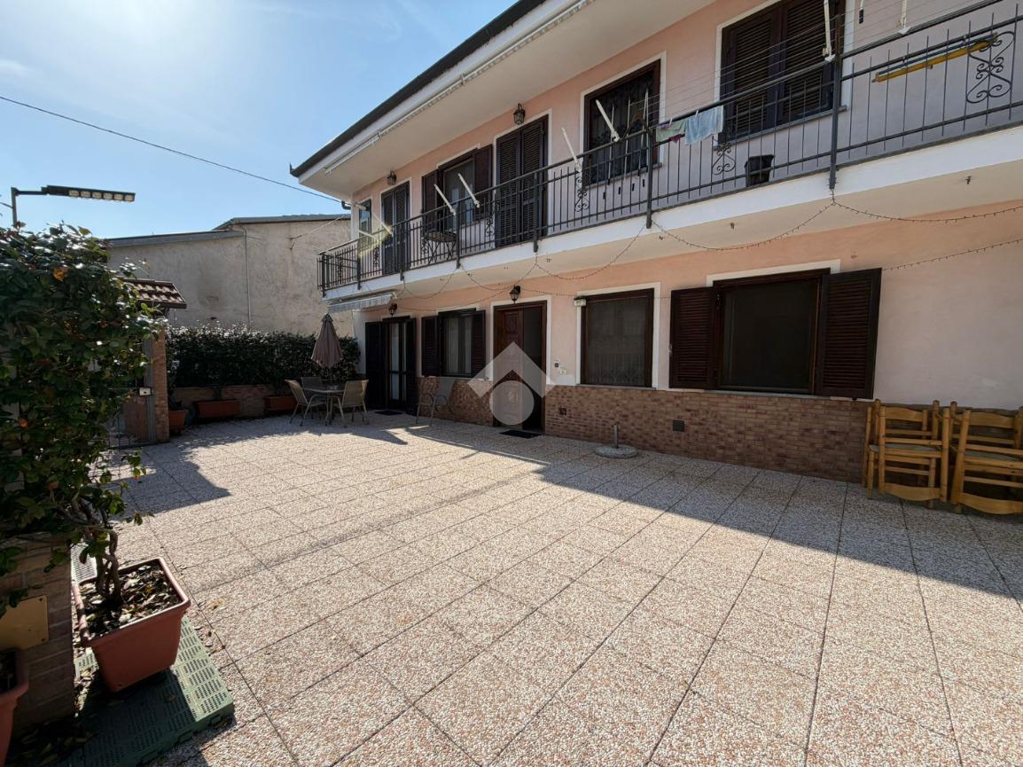 Appartamento in Frazione Gastaldi 30, Piscina