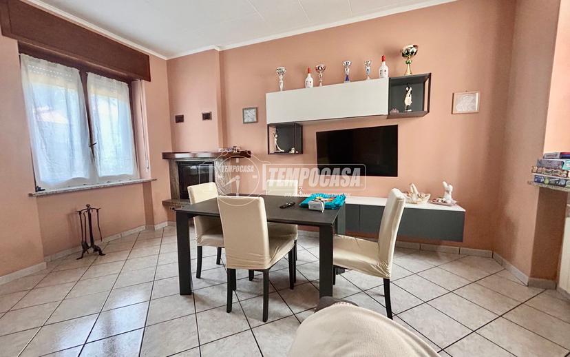 Trilocale in Via Torino 29, Vanzaghello