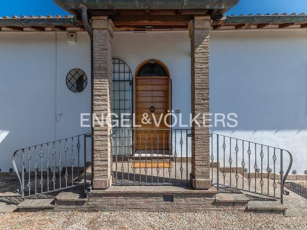 Casale in Via Tuscolana 1663, Roma — foto 3 di 5