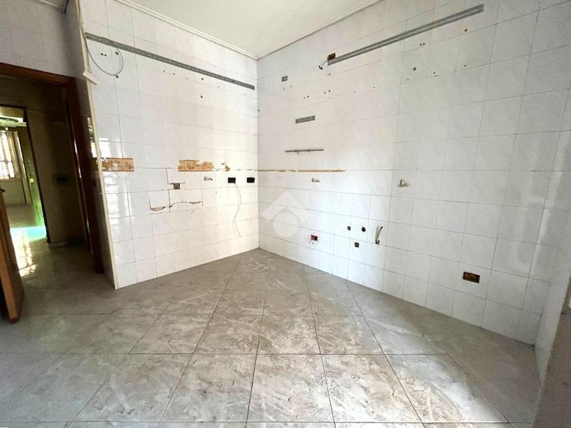 Trilocale in Via Fontana, Torre del Greco — foto 4 di 5