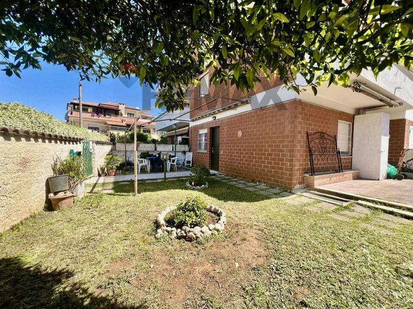 Trilocale in Via Ischia 24, Nettuno
