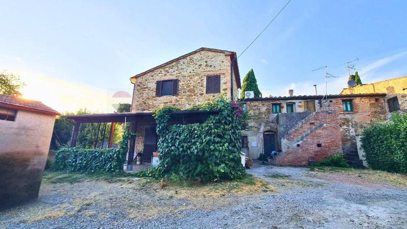 Casa indipendente, Gambassi Terme