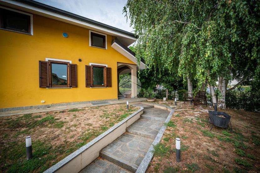 Villa in Via Valdo Fusi 77, Airasca — foto 3 di 5