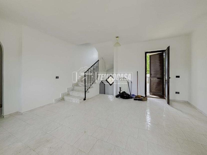 Villa a schiera in Via Papa Giovanni Paolo I, Anguillara Sabazia