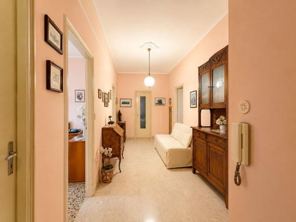 Trilocale in Via Tiziano Vecellio 37, Torino