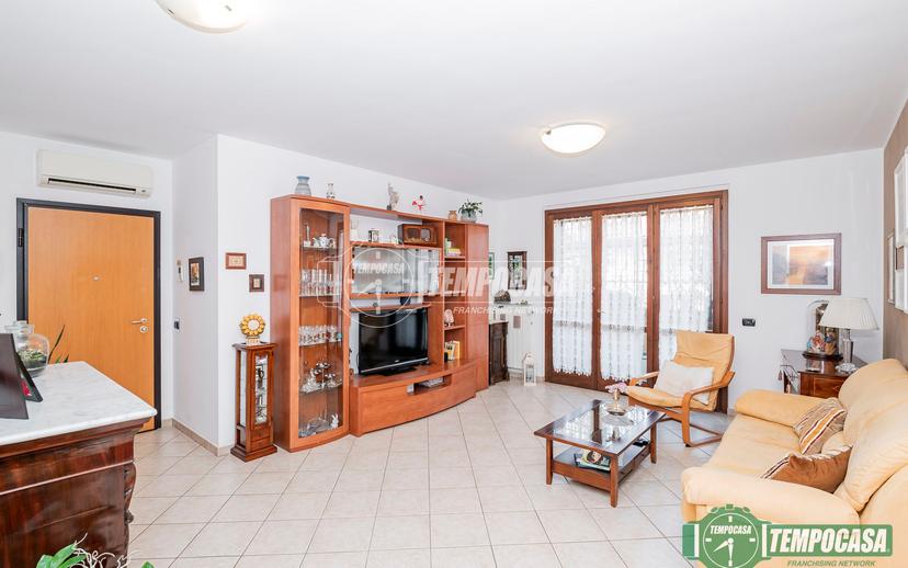 Trilocale in Via Sardegna, Carpiano — foto 4 di 5