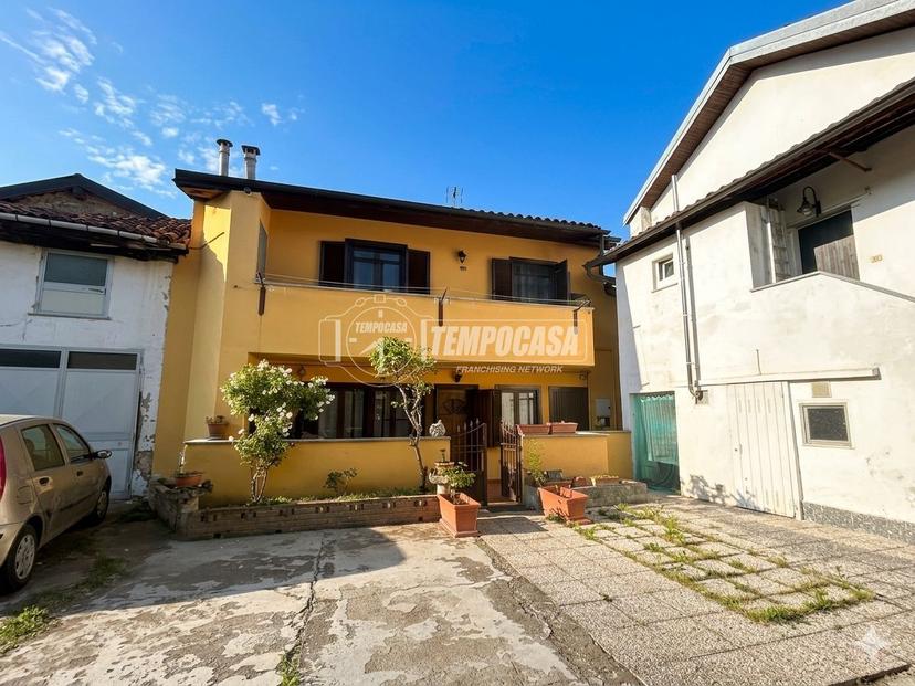 Casa indipendente in Via Giuseppe Raimondo 13, Volpiano — foto 3 di 5