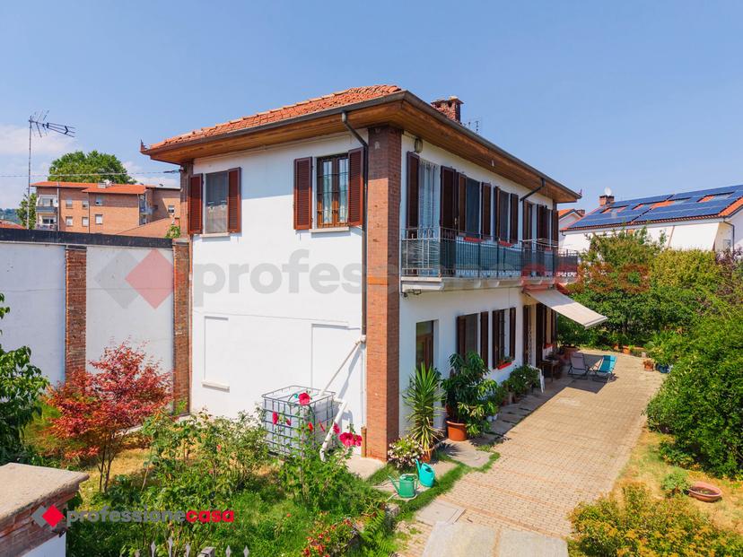 Casa indipendente in Via Vigone 93, Pinerolo