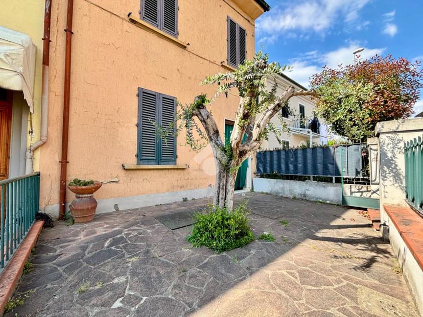 Casa indipendente in Via Dante Alighieri 132, Capraia e Limite — foto 5 di 5