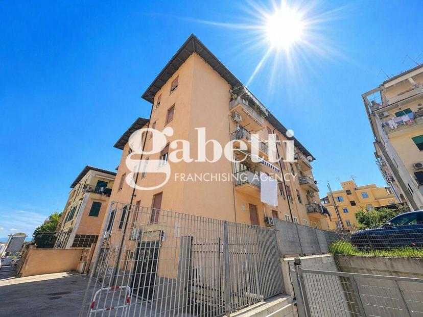 Trilocale in Via dei Gelsi 108, Roma