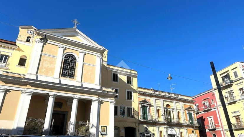 Bilocale in Piazza Ernesto Cesaro 37, Torre Annunziata