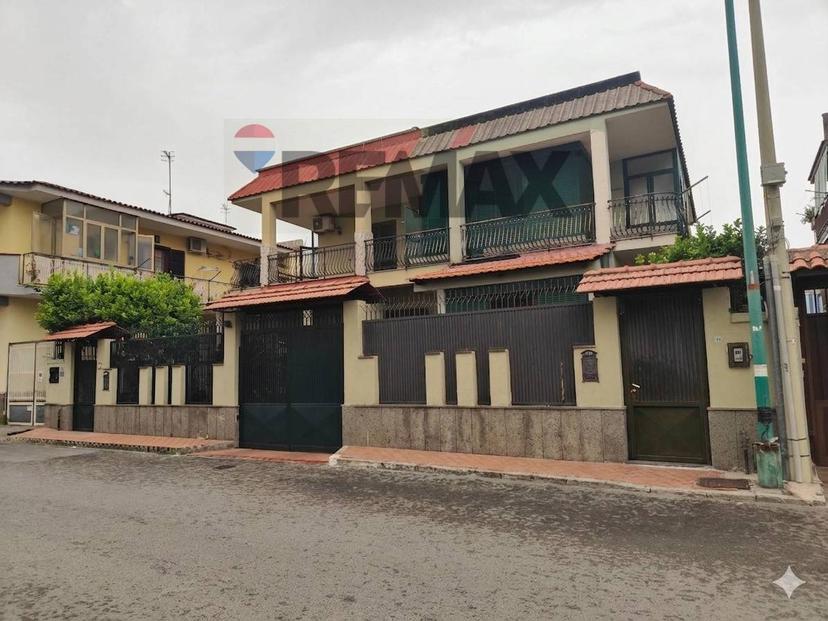 Villa in Via Don Luigi Sturzo 25, Arzano