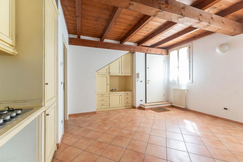 Bilocale in Via Vinicio Pescerelli 22, San Pietro in Casale — foto 3 di 5