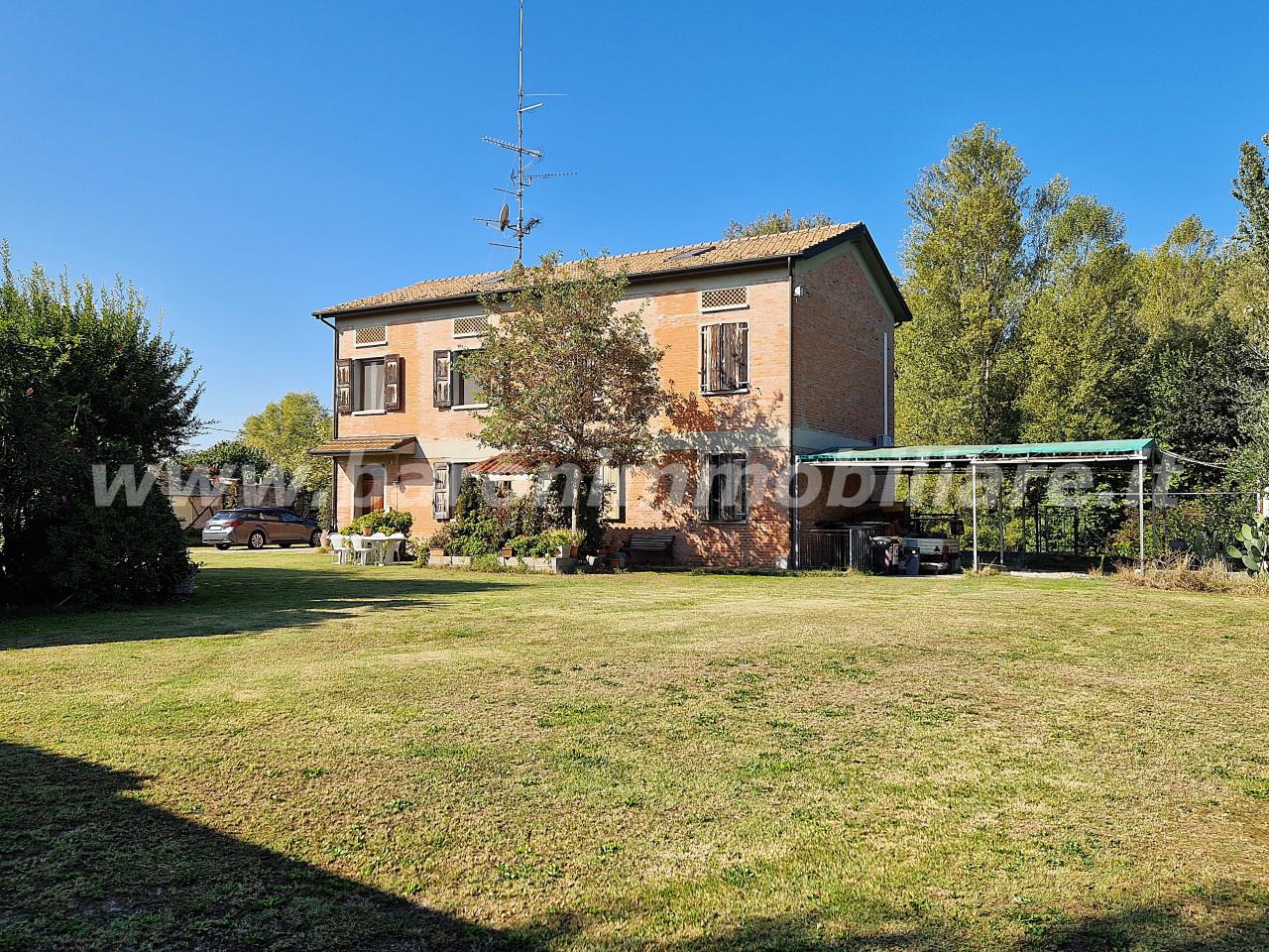 Villa in Via Amedeo Zanini, 11, Anzola dell'Emilia