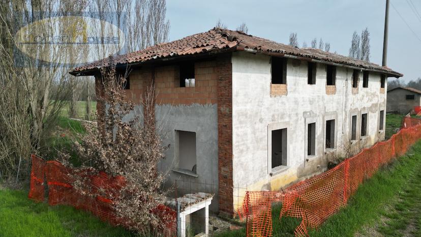 Casa colonica in Via Cavalle, Baricella — foto 3 di 5