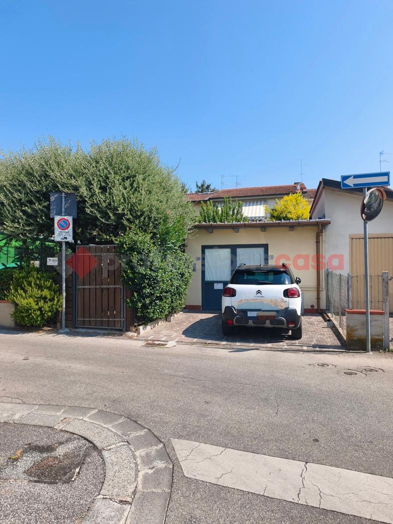 Terratetto plurifamiliare in Via Don Maglioni, Campi Bisenzio — foto 2 di 5