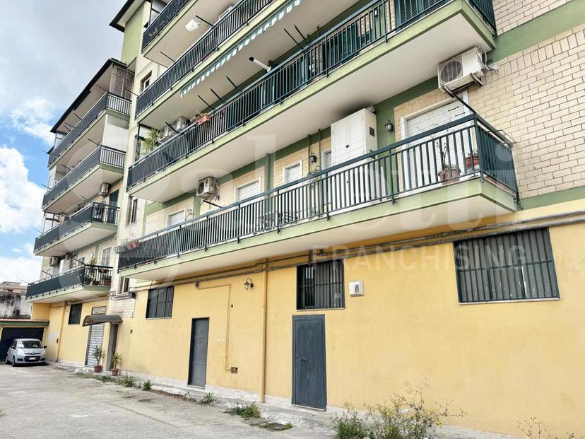 Trilocale in Via Calabresi 115, Arzano