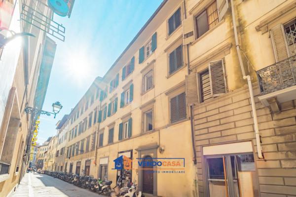 Trilocale in Via del Sole 7, Firenze