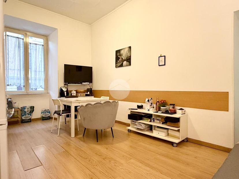 Trilocale in Via Santamaura 00, Roma
