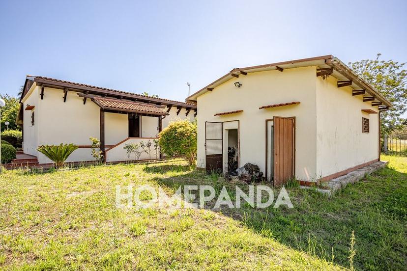 Villa unifamiliare in Via Arco Felice Vecchio 2, Pozzuoli — foto 2 di 5