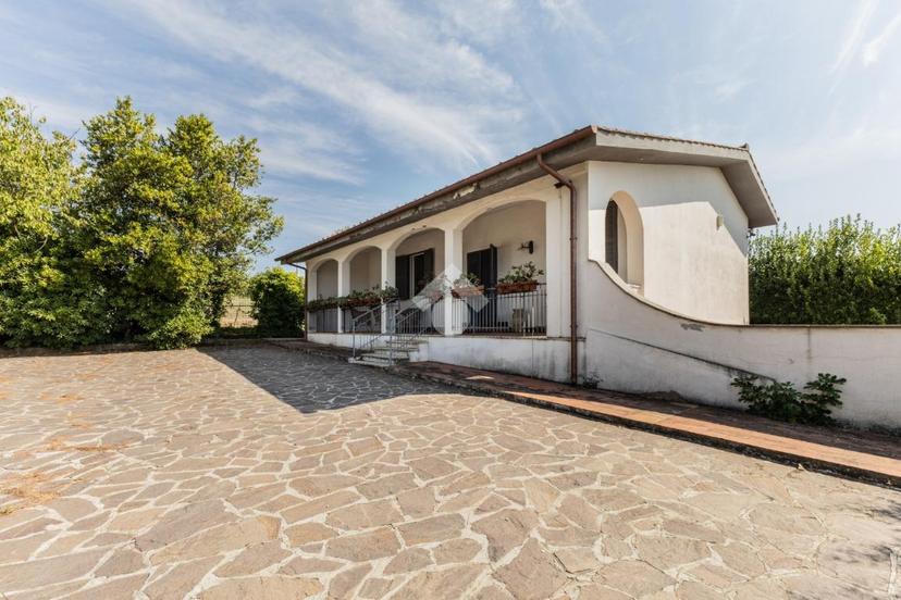 Villa in Via Santa Lucia 11, Bracciano — foto 3 di 5