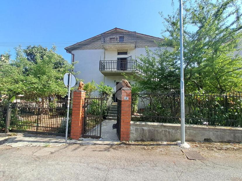 Trilocale in Via l. Ariosto 4, Rignano Flaminio — foto 5 di 5