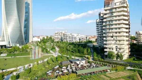 Trilocale in Via Senofonte, Milano