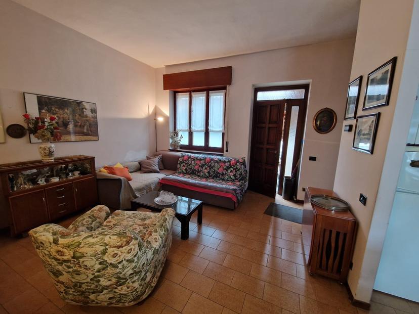 Trilocale in Largo Vittorio Veneto 34, Lainate