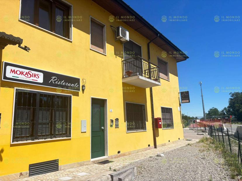 Trilocale in Strada Provinciale Cerca 2, Colturano — foto 2 di 5