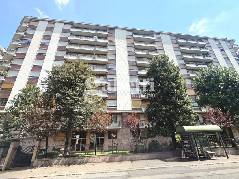 Quadrilocale in Corso Monte Cucco  131, Torino