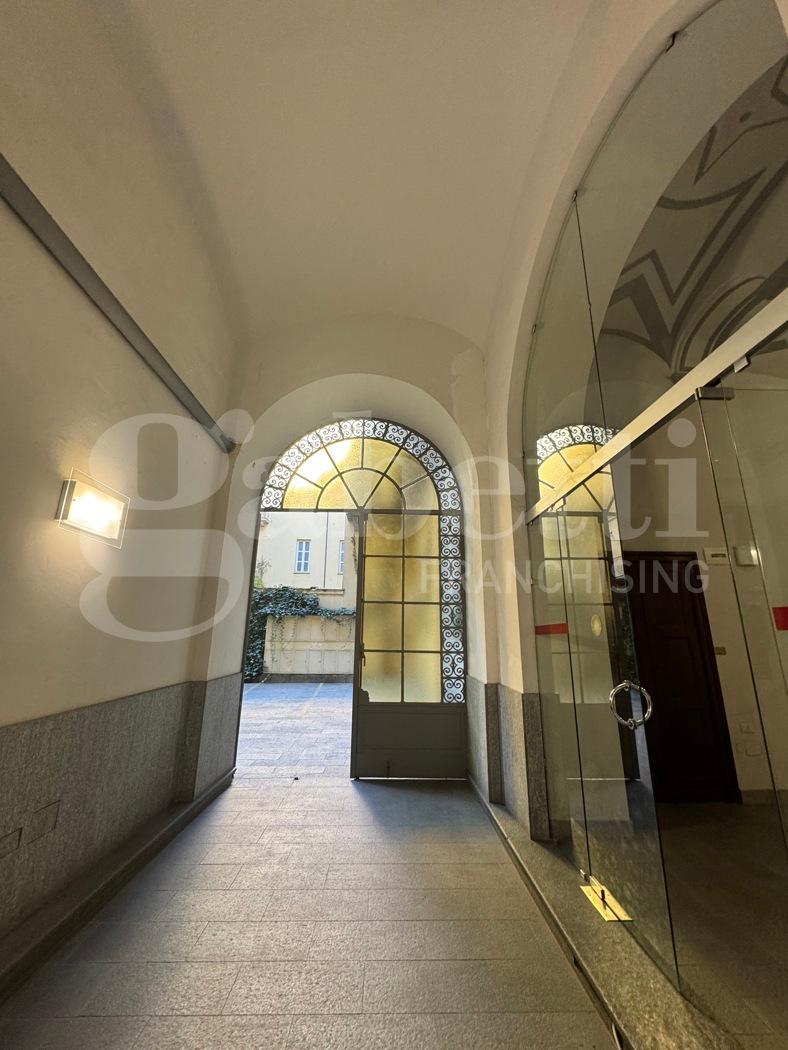 Bilocale in Via Santa Chiara 32, Torino